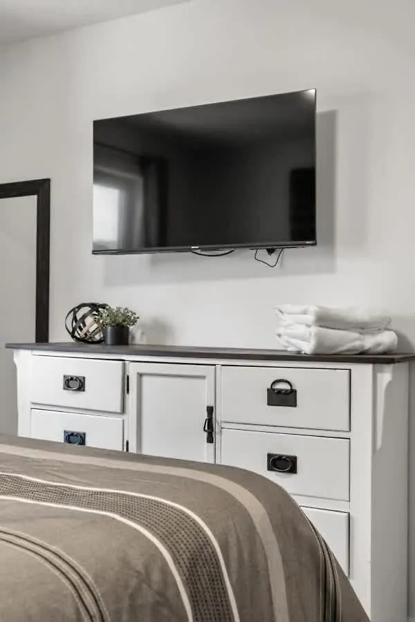 Nyaraló Winston Suite 2Br 1Ba - Carriage Suite With Garage YYC Kanada