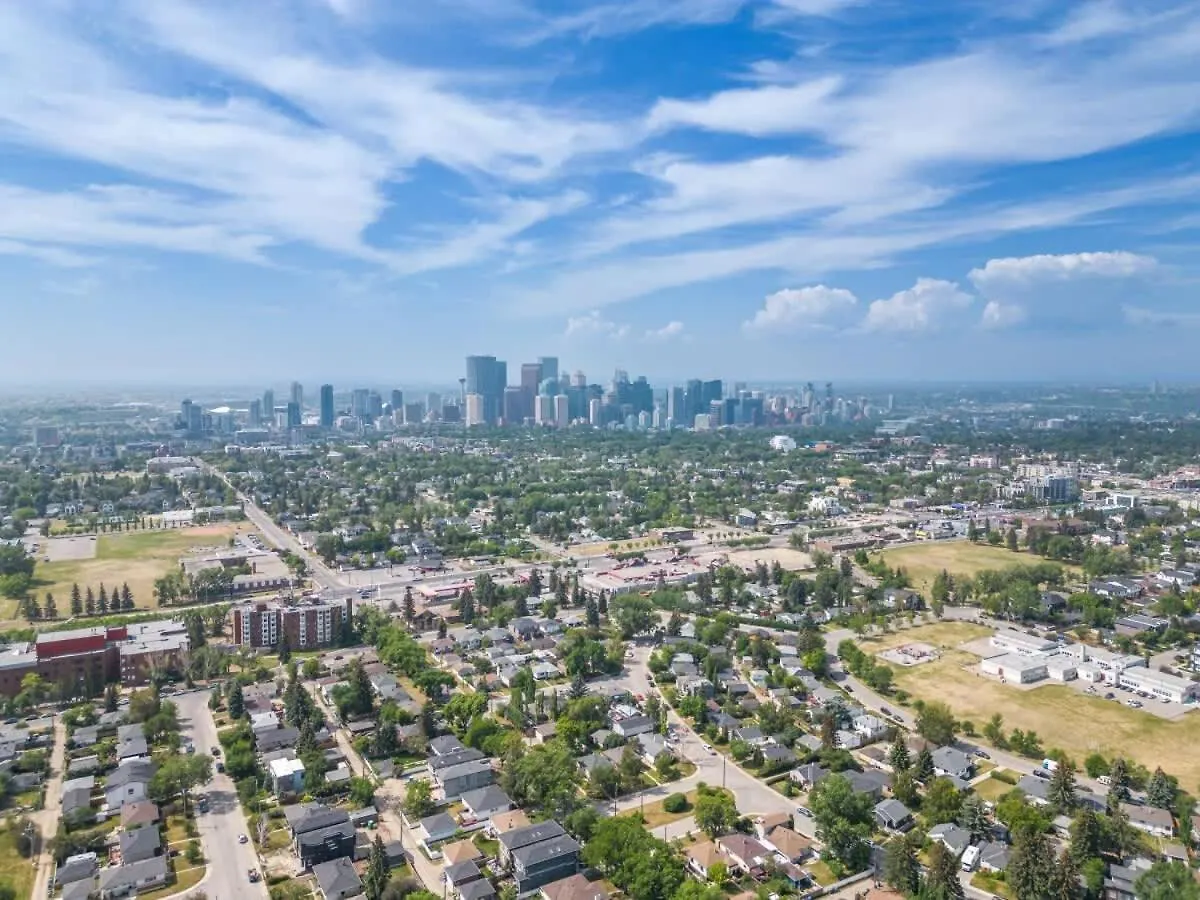 Winston Suite 2Br 1Ba - Carriage Suite With Garage YYC Nyaraló