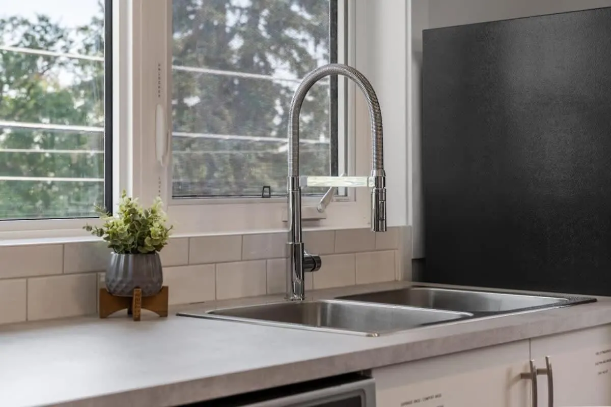 Winston Suite 2Br 1Ba - Carriage Suite With Garage Calgary