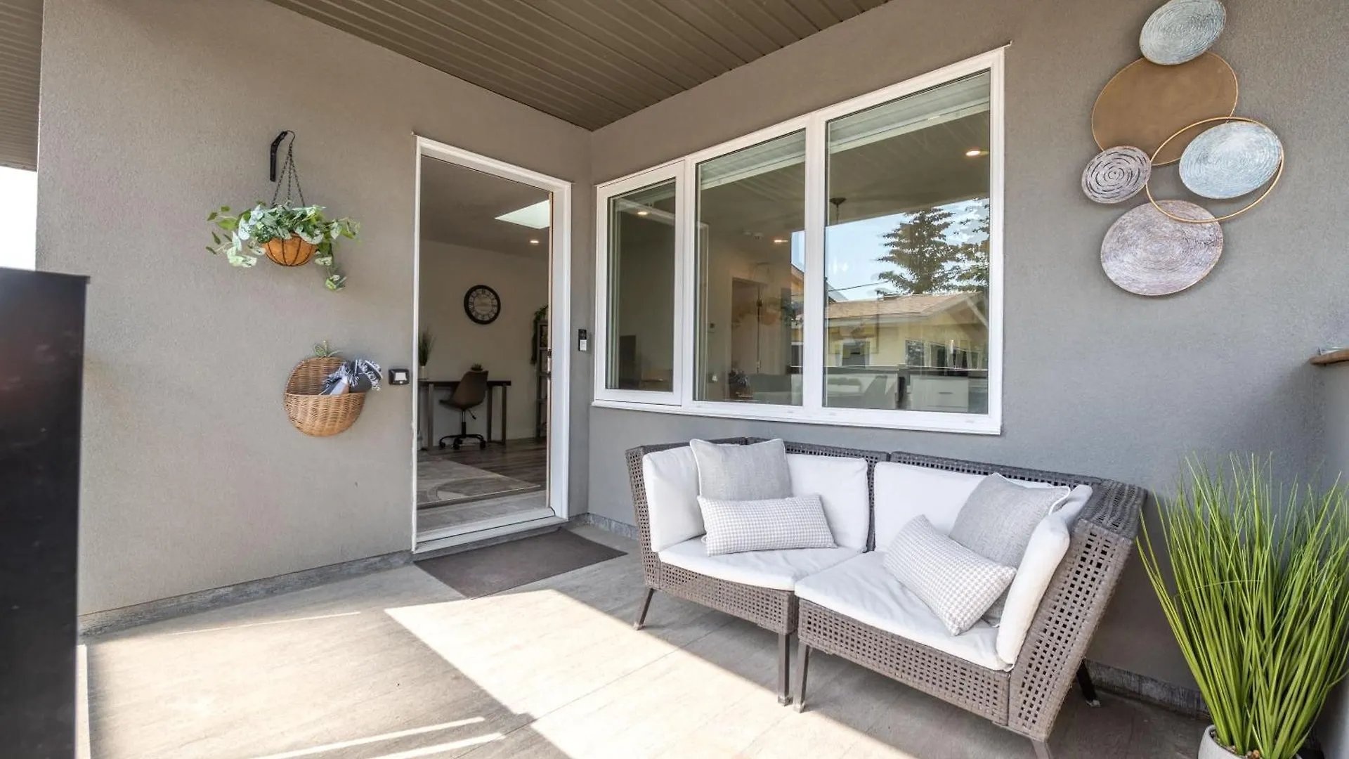 Winston Suite 2Br 1Ba - Carriage Suite With Garage Calgary